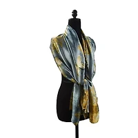 Women's Luxurious Patterned Wrap Scarf