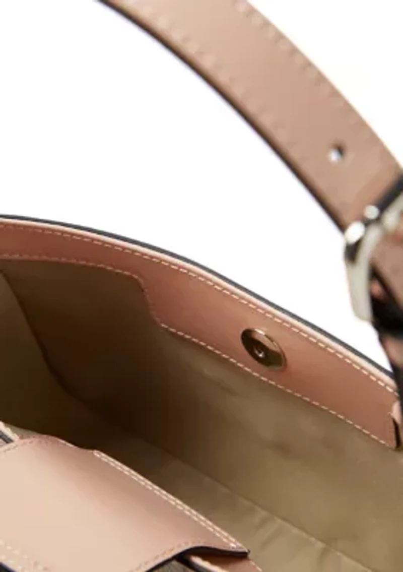 Kai Pearl Blossoms Shoulder Bag