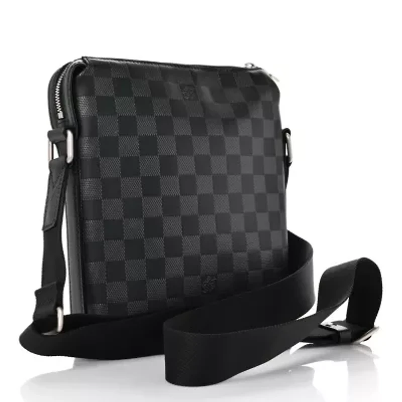 Louis Vuitton Discovery Messenger BB Damier Infini -FINAL SALE NO RETURNS