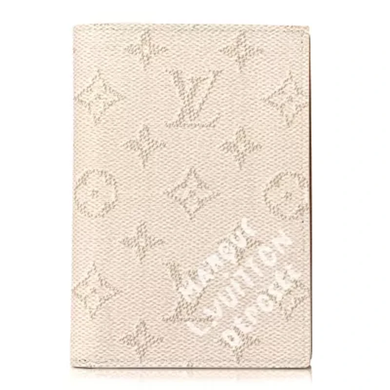 Louis Vuitton Monogram Heritage Passport Cover Off White -FINAL SALE NO RETURNS