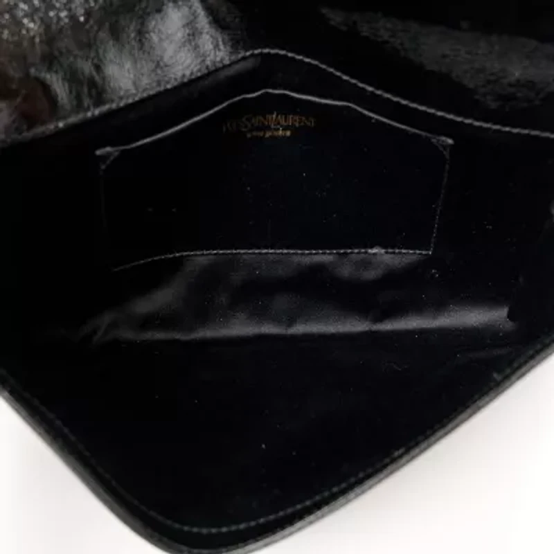Saint Laurent Textured Patent Monogram Large Belle De Jour Clutch Black -FINAL SALE NO RETURNS