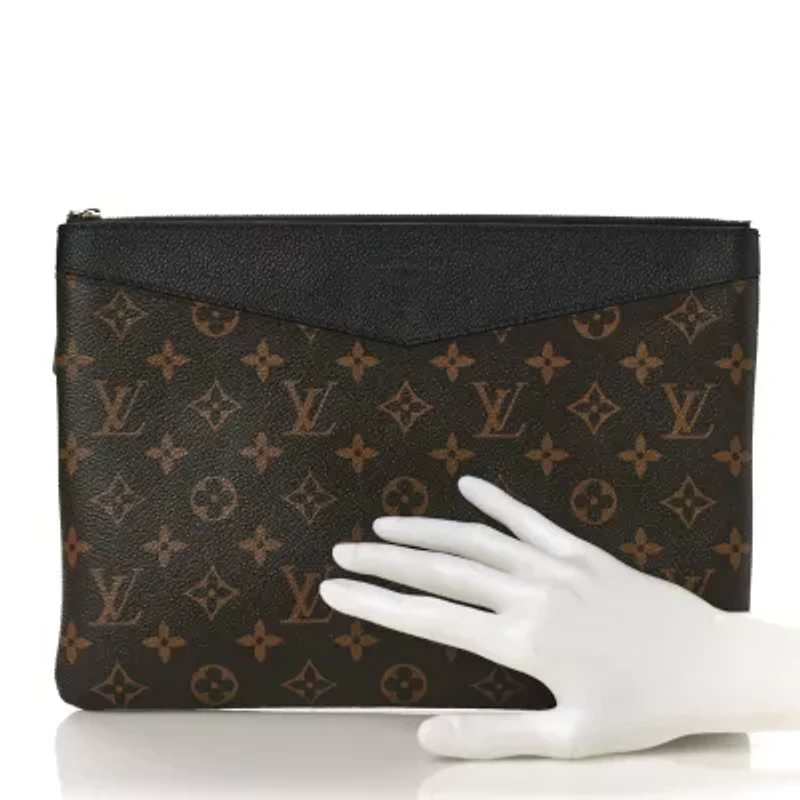 Louis Vuitton Monogram Daily Pouch Black -FINAL SALE NO RETURNS