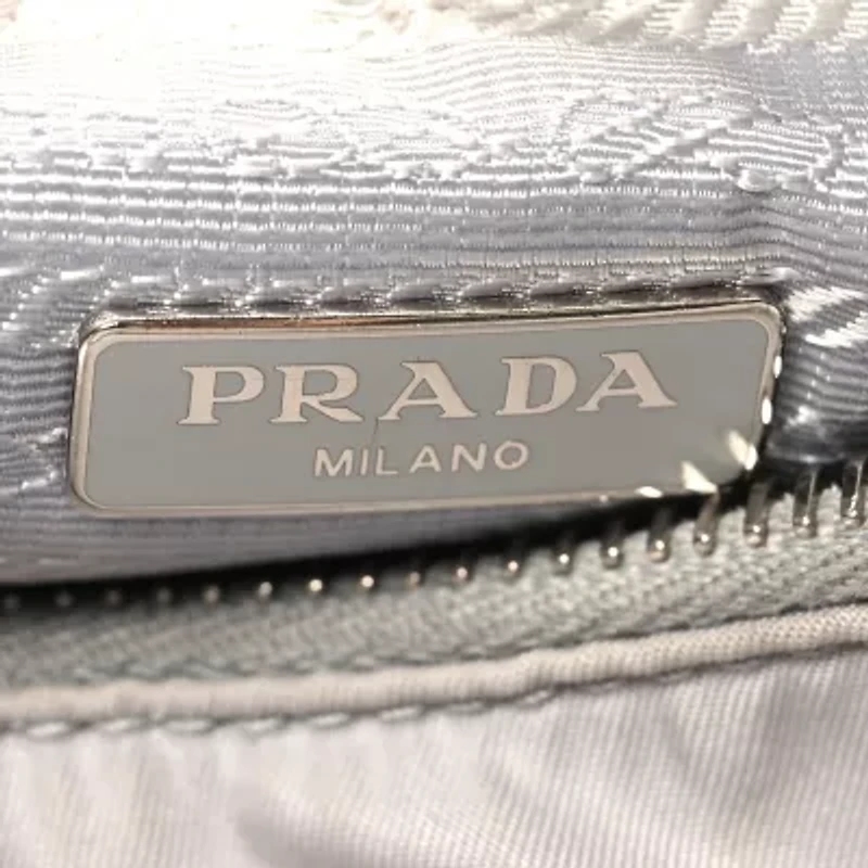 Prada Re-Nylon Saffiano Re-Edition 2005 Shoulder Bag Fiordaliso -FINAL SALE NO RETURNS