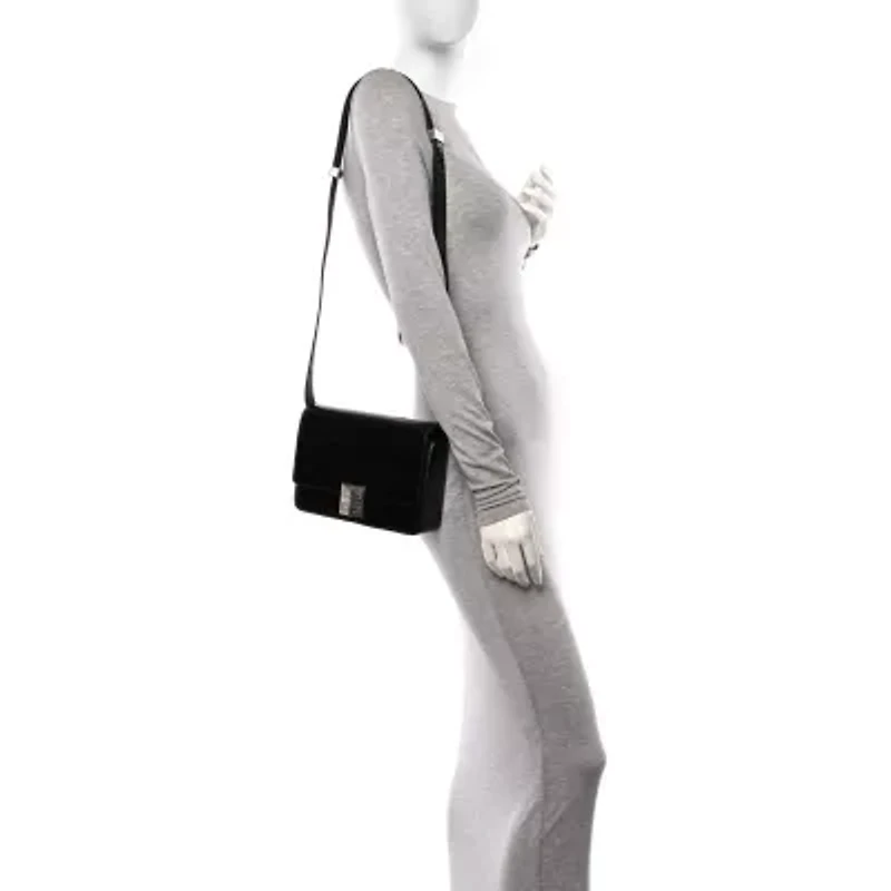 Givenchy Patent Textured Goatskin Medium 4G Shoulder Bag Black -FINAL SALE NO RETURNS
