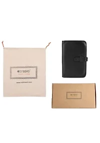 Leeds Bifold Passport & Card Holder