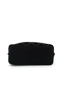 Velvet Knot Quilted Shoulder Tote