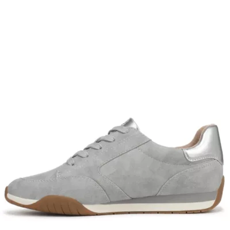 Patricia Lace-Up Sneaker