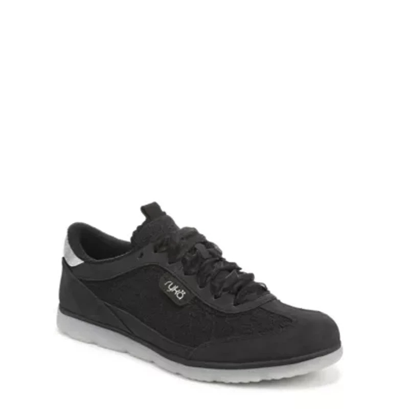 Effortless Lace Up Sneaker