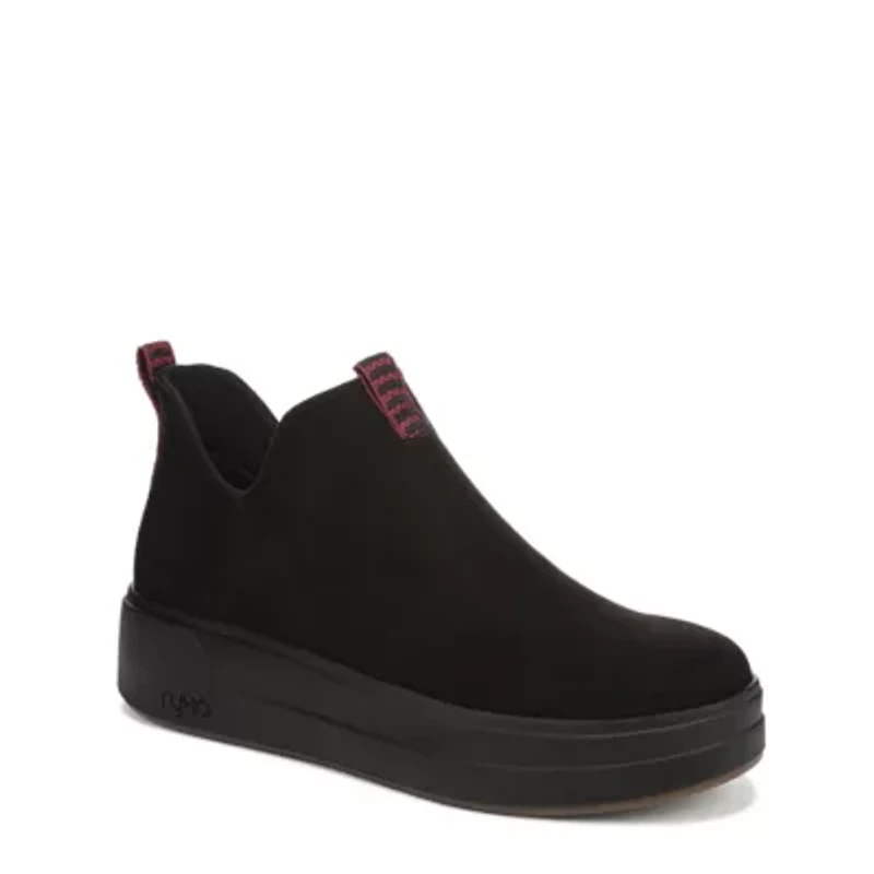 Vivie Ankle Bootie