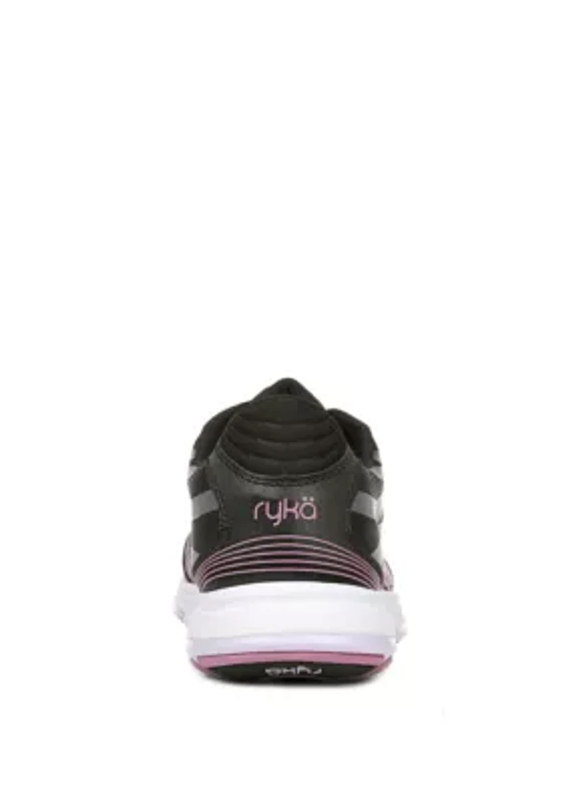 Devotion Plus 3 Walking Sneaker