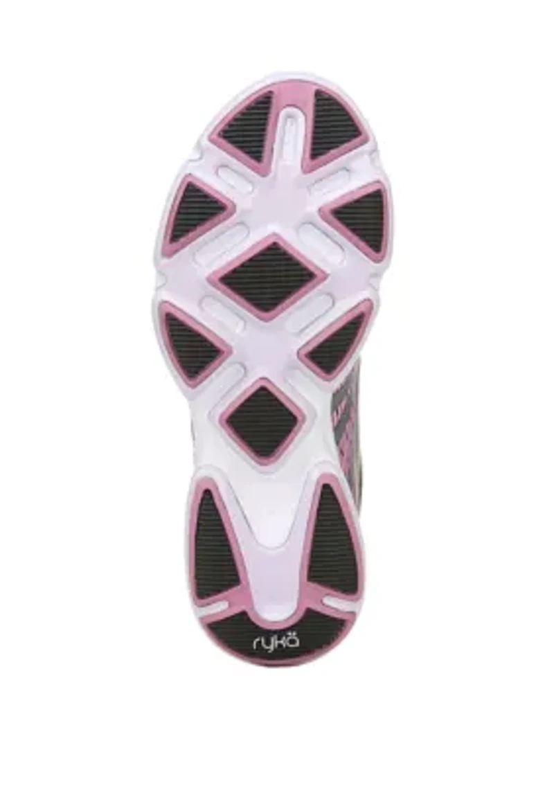 Devotion Plus 3 Walking Sneaker