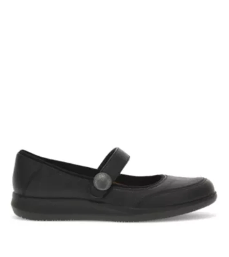 Baretraps Joesie Mary Jane Flat