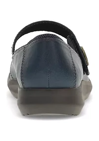 Joesie Mary Jane Flat