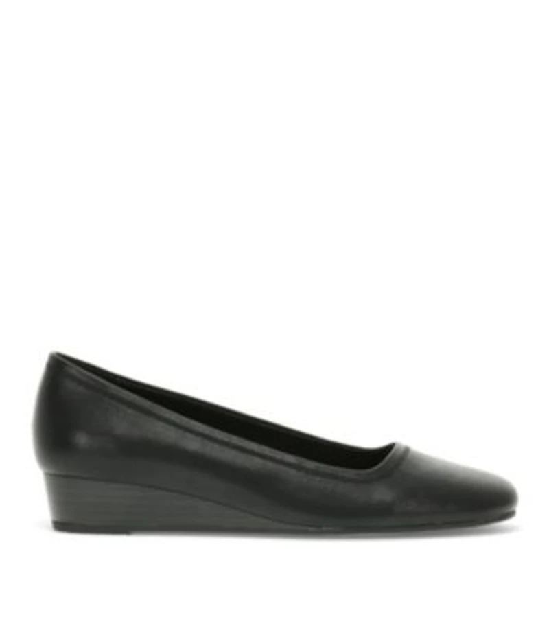 Baretraps Covette Wedge Slip On