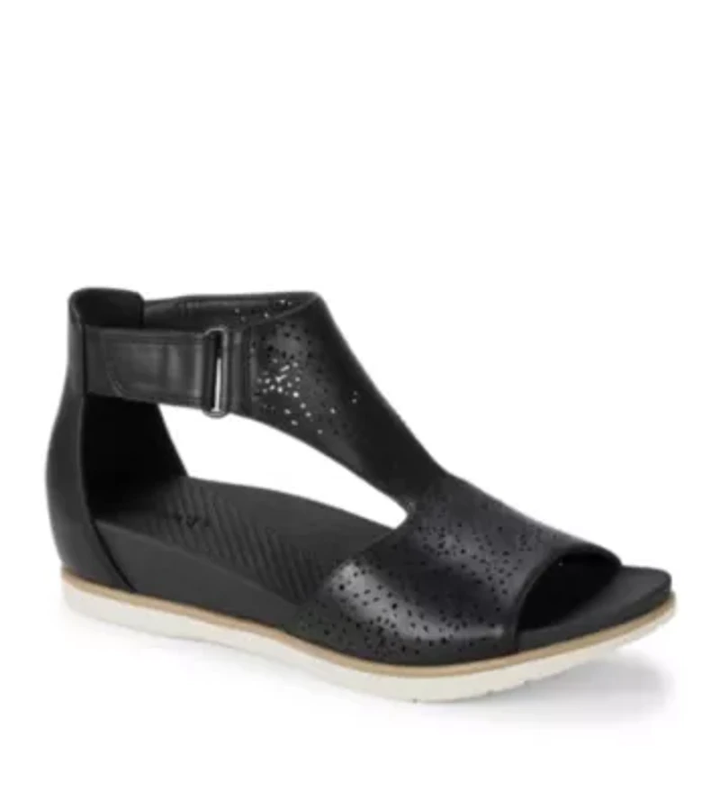 Samira Sandal