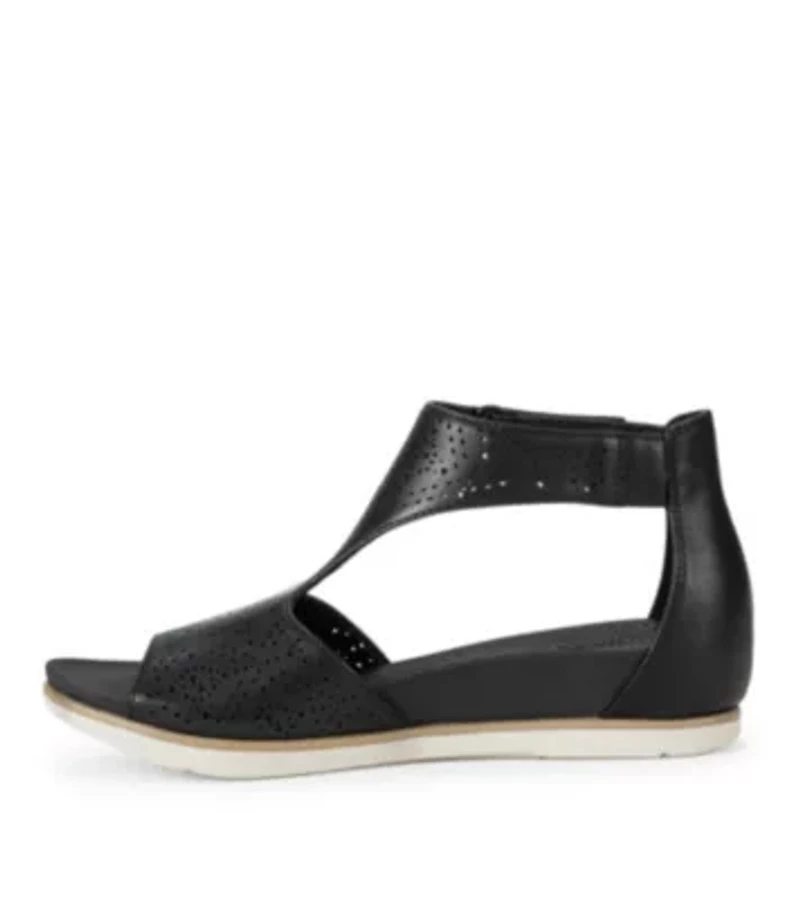 Samira Sandal