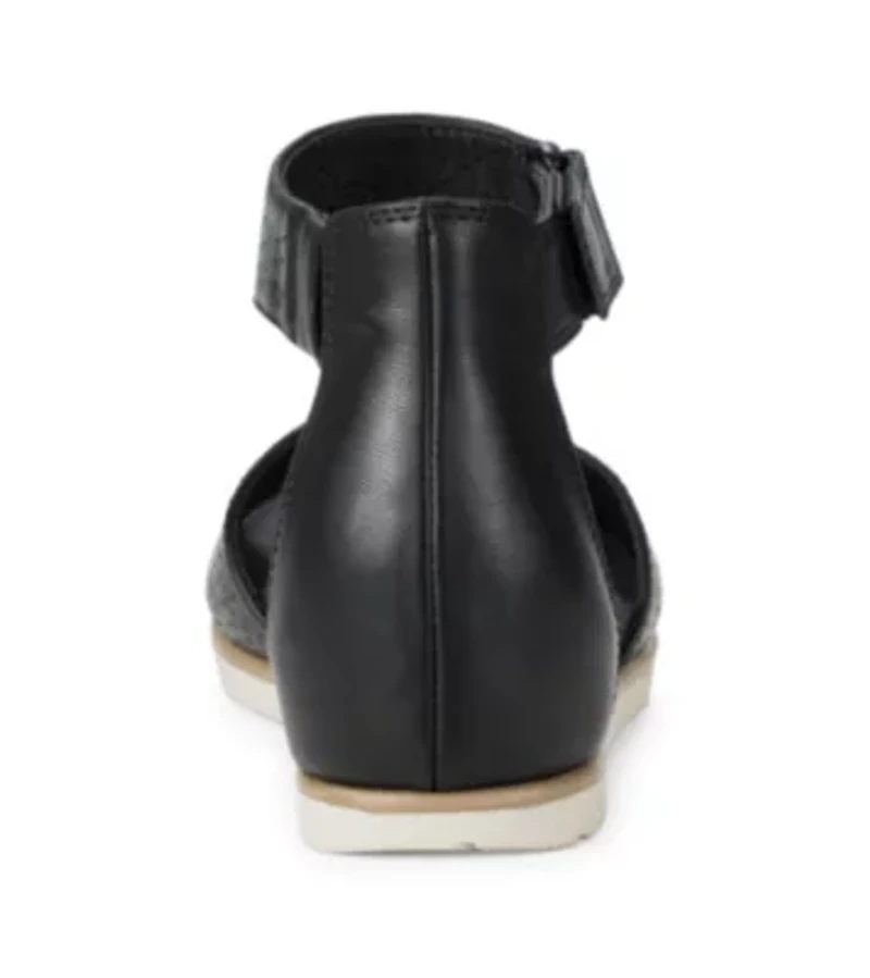 Samira Sandal