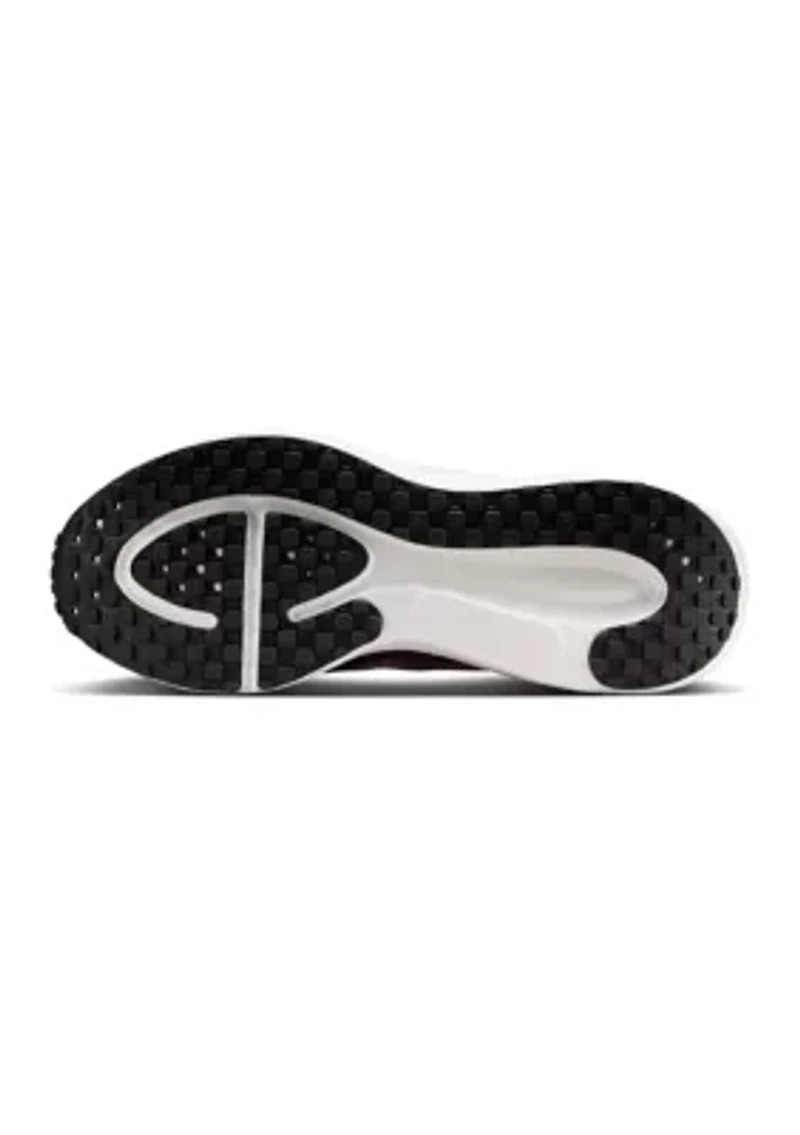 Women's Revolution 8 Sneakers