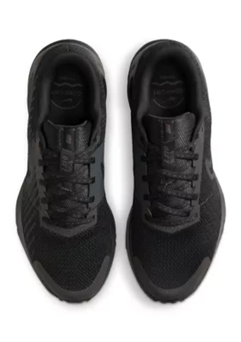 Women's Run Defy Sneakers