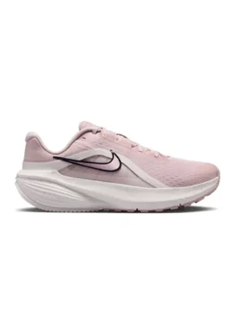 Women's Downshifter 14 SE Sneakers