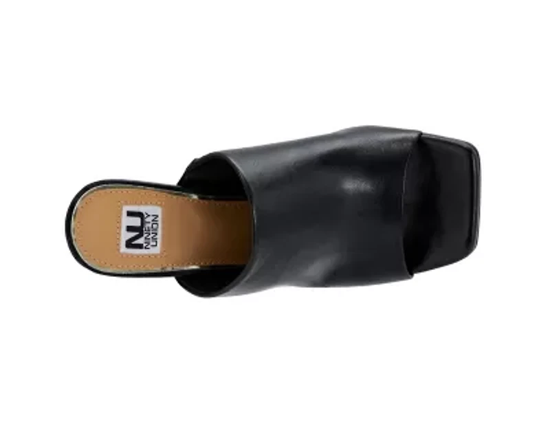 Rumba, One Band Slide With Interlocking Chain Link Heel