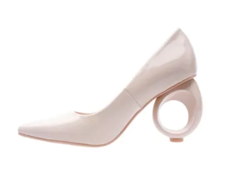 Blast, Pump On A Circular Heel