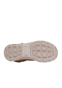 Easy Going Clogs - Distinctive Charm