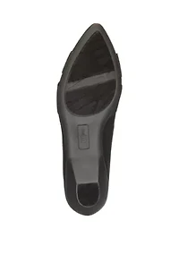 Oalise Pointed Toe Flats