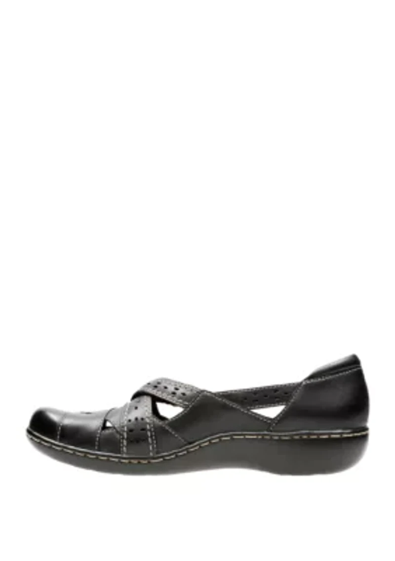 Ashland Spin Q Low Wedge Shoes