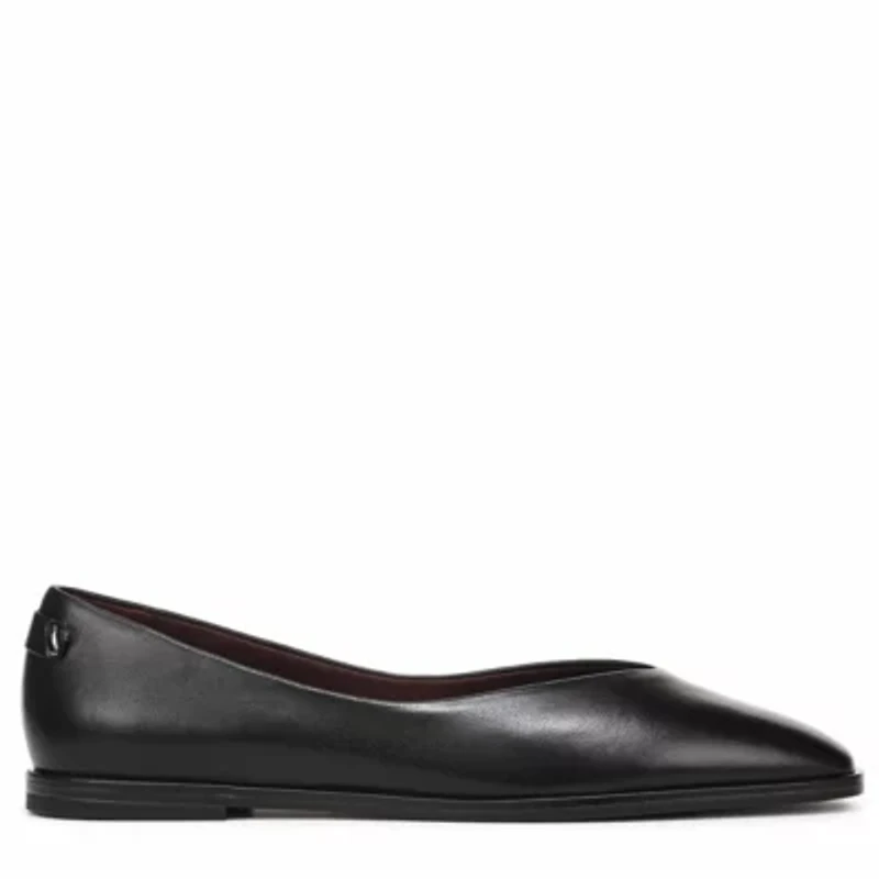 Franco Tesia Flat