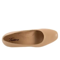 Denisse Pump