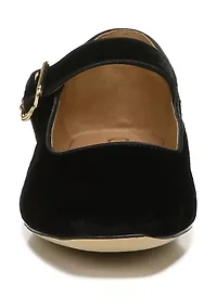 Michaela Mary Jane Flat