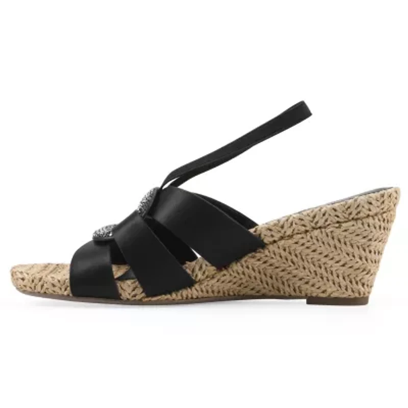 Atavi Wedge Sandal