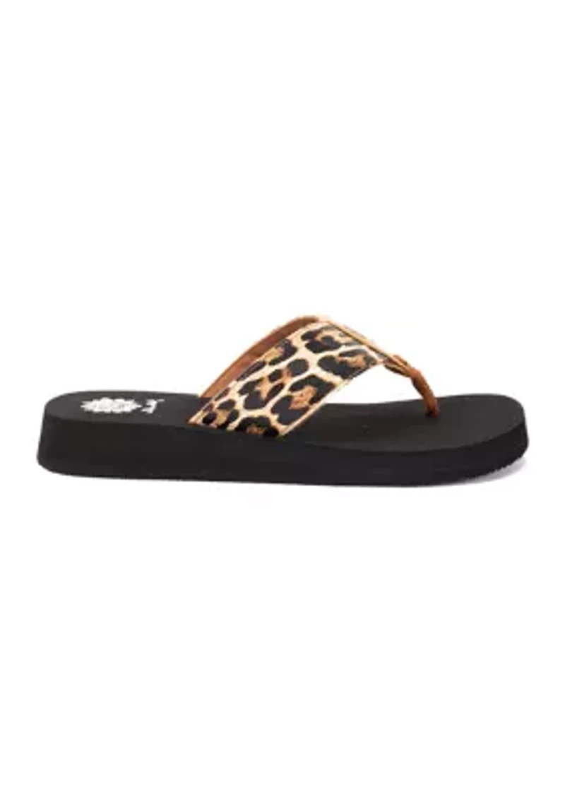 Ferndale Print Flip Flop Thong Sneakers