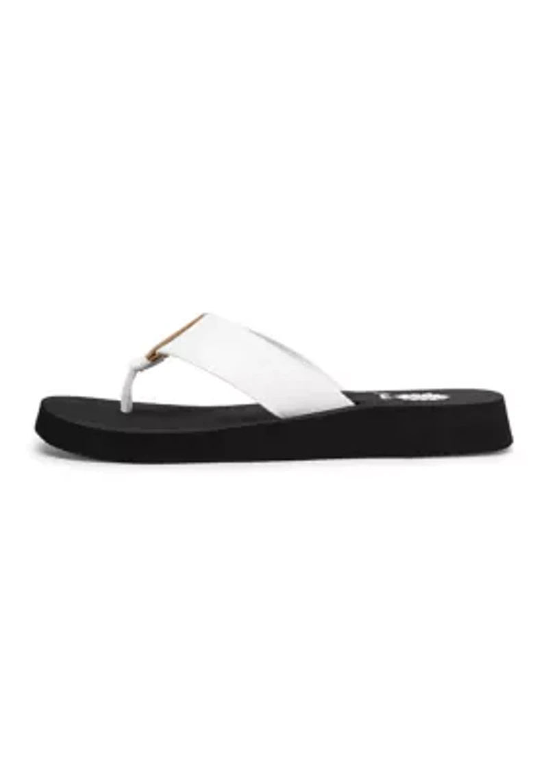 Izzie Flip Flop Thong Sandals