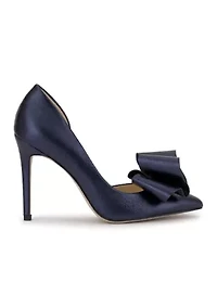 Penari Heels