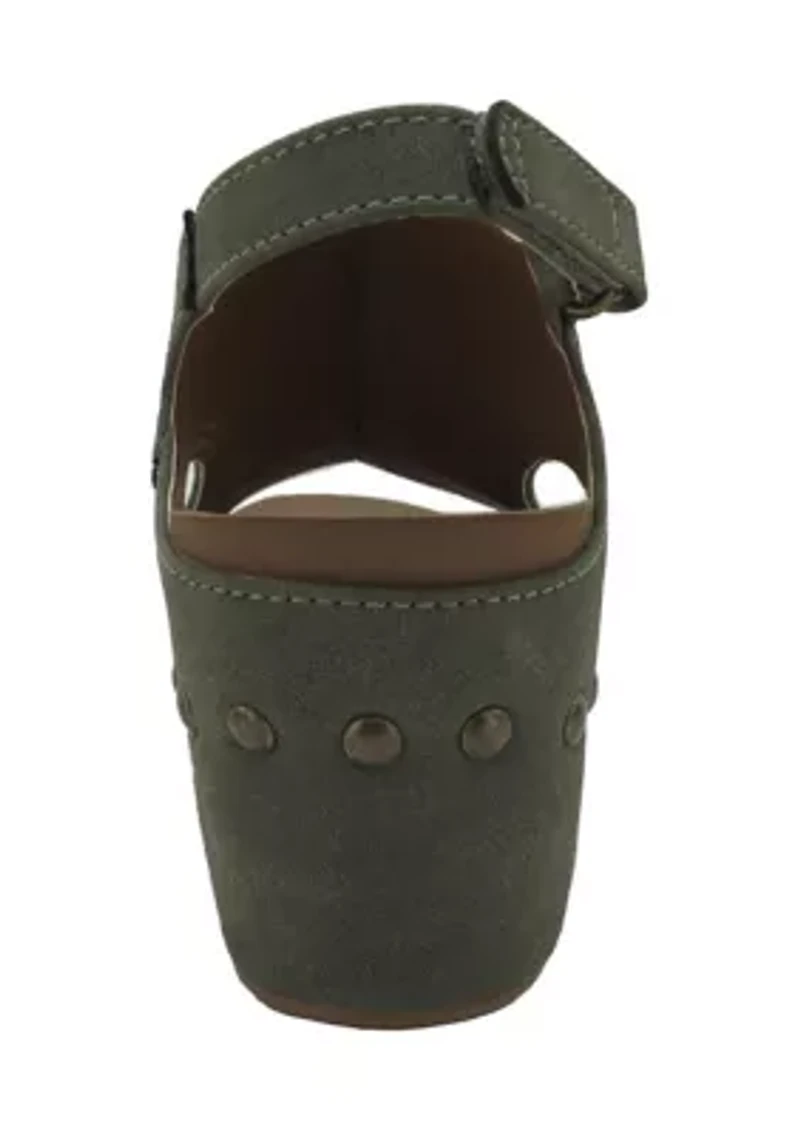 Showcase Platform Sandals