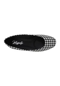 Pamela Flats