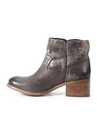 Walnut Grove Vintage Boots