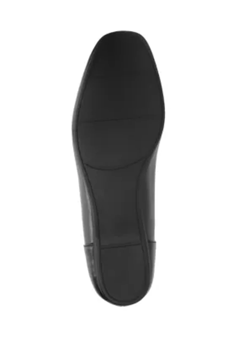 Thrill Squared Toe Comfort Fashion Flats