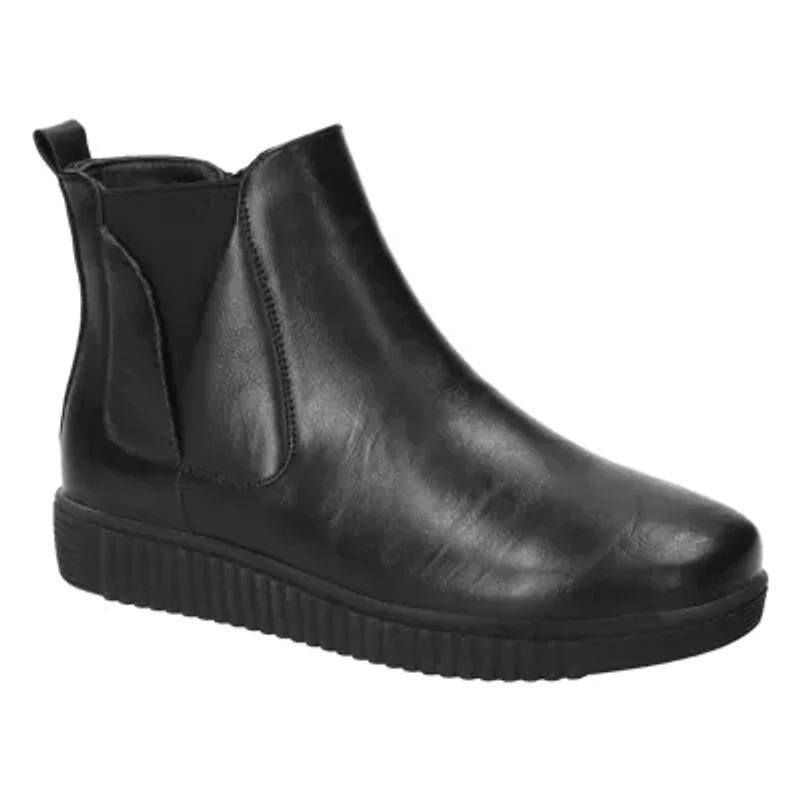 Wyatt Chelsea Boots