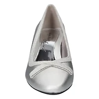 Kata Pumps