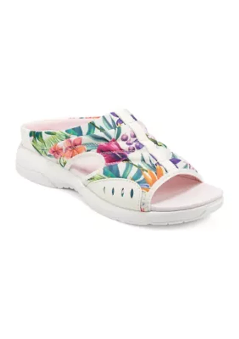 Traciee Flat Sandals