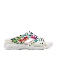 Traciee Flat Sandals