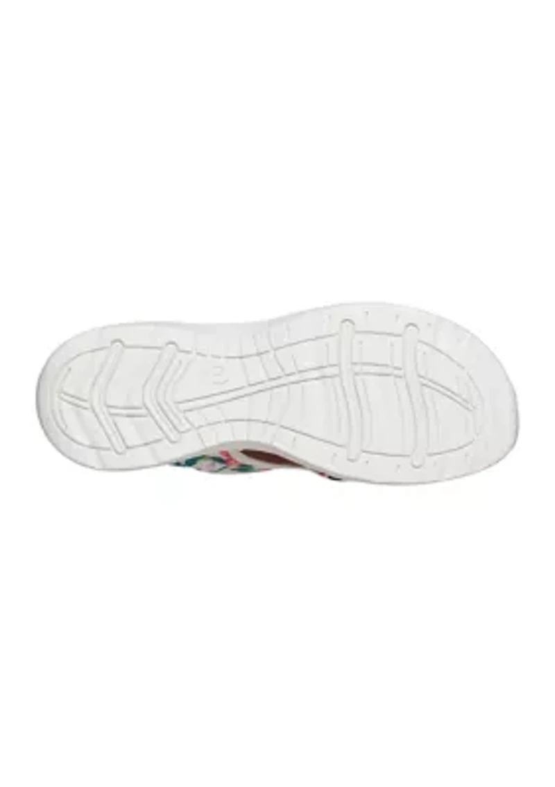 Traciee Flat Sandals