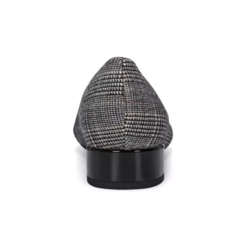 Casta eFlex Pointy Toe Slip-on Dress Pumps