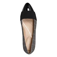 Casta eFlex Pointy Toe Slip-on Dress Pumps