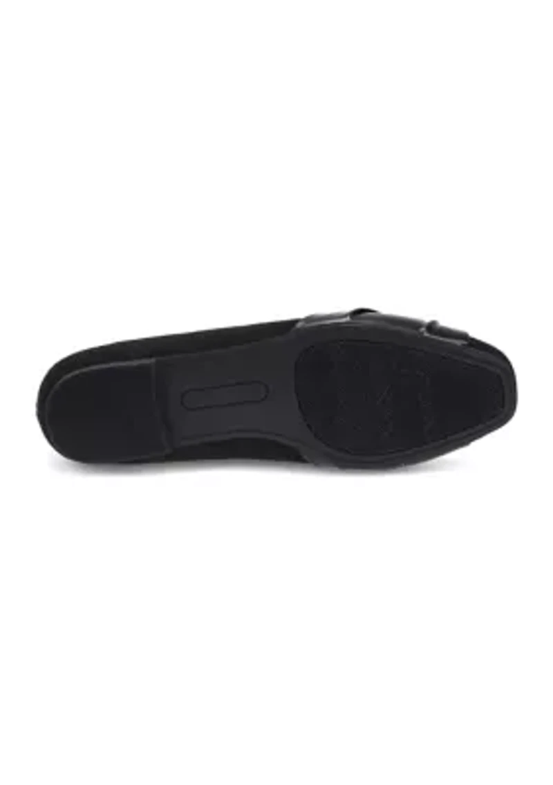 Dayna Flats