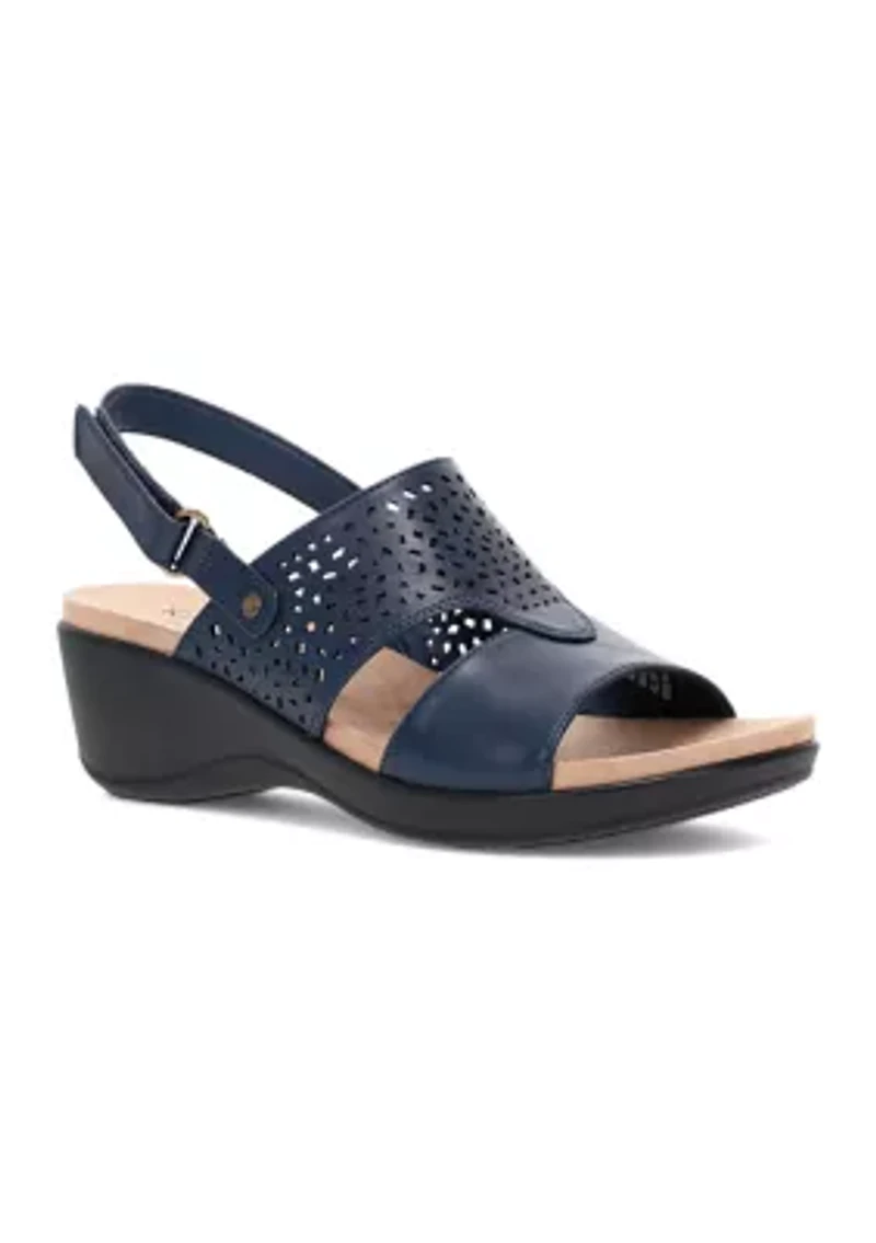 Newsie Sandals - Wide Width