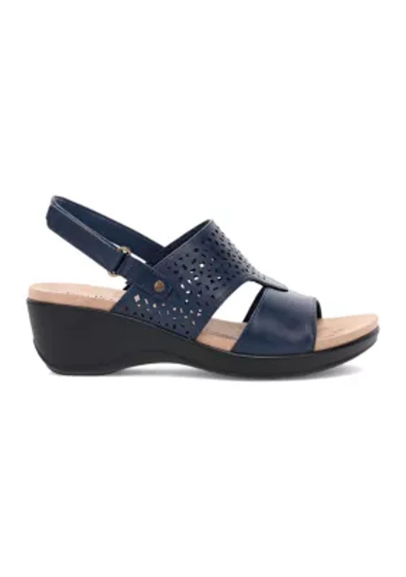 Newsie Sandals - Wide Width